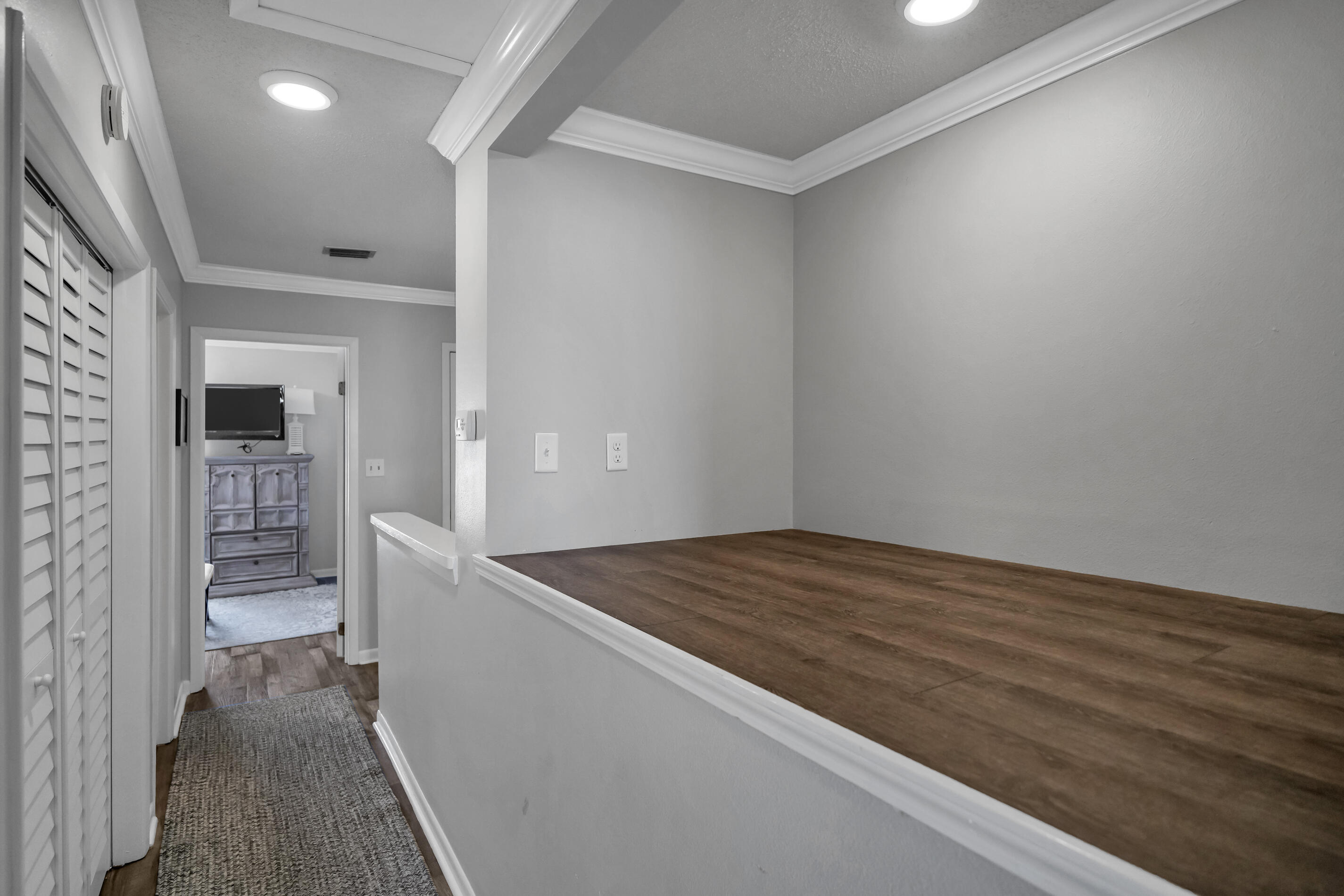 SANDCASTLE BEACH HOMES - Residential