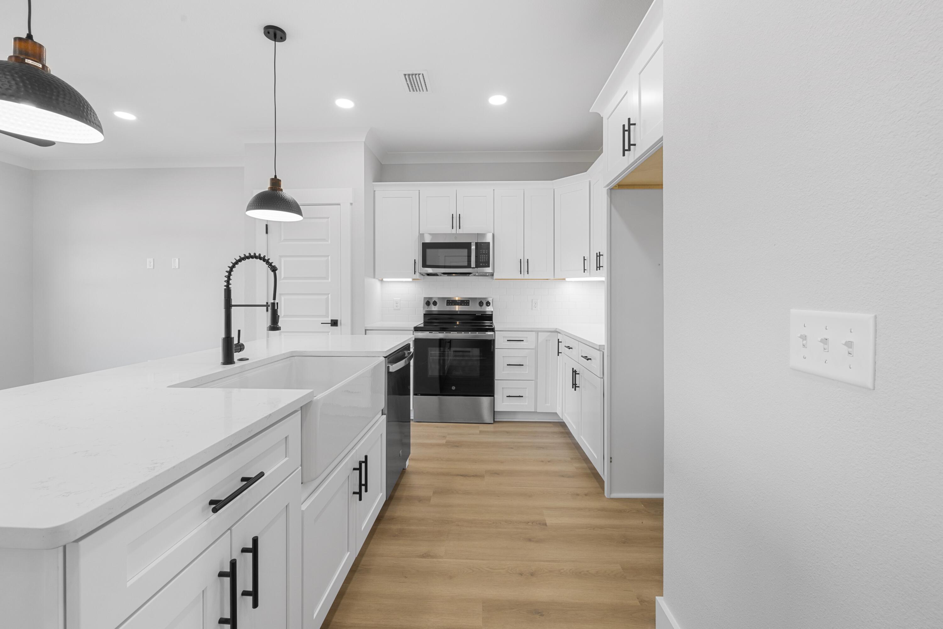 TIDWELL TOWNHOMES - Residential