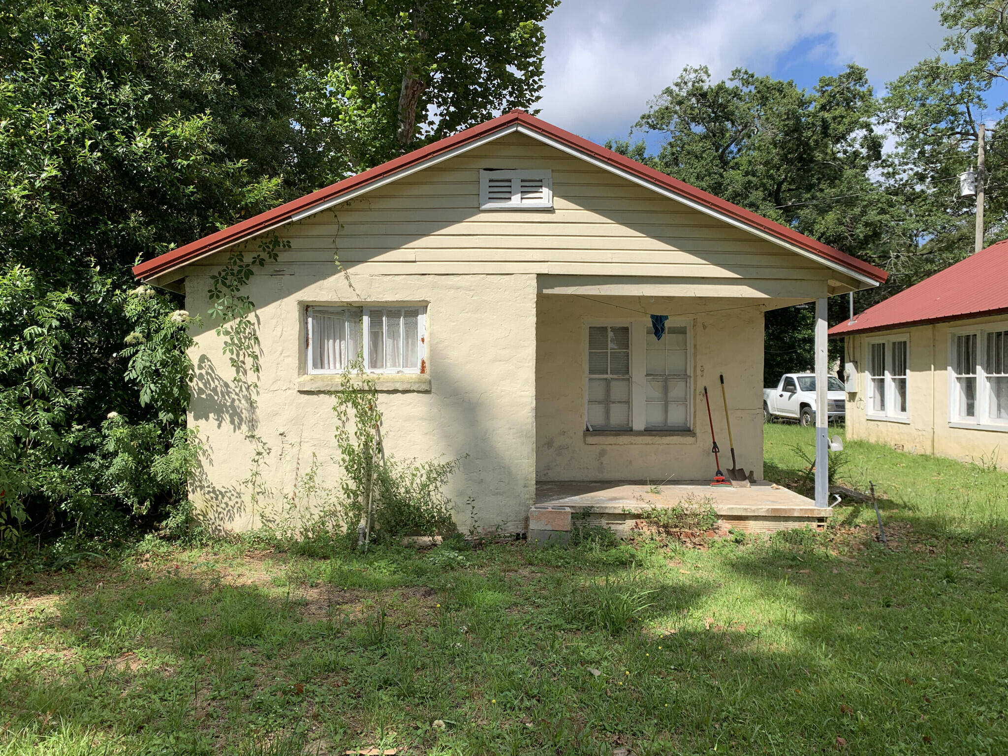 CRESTVIEW - Residential