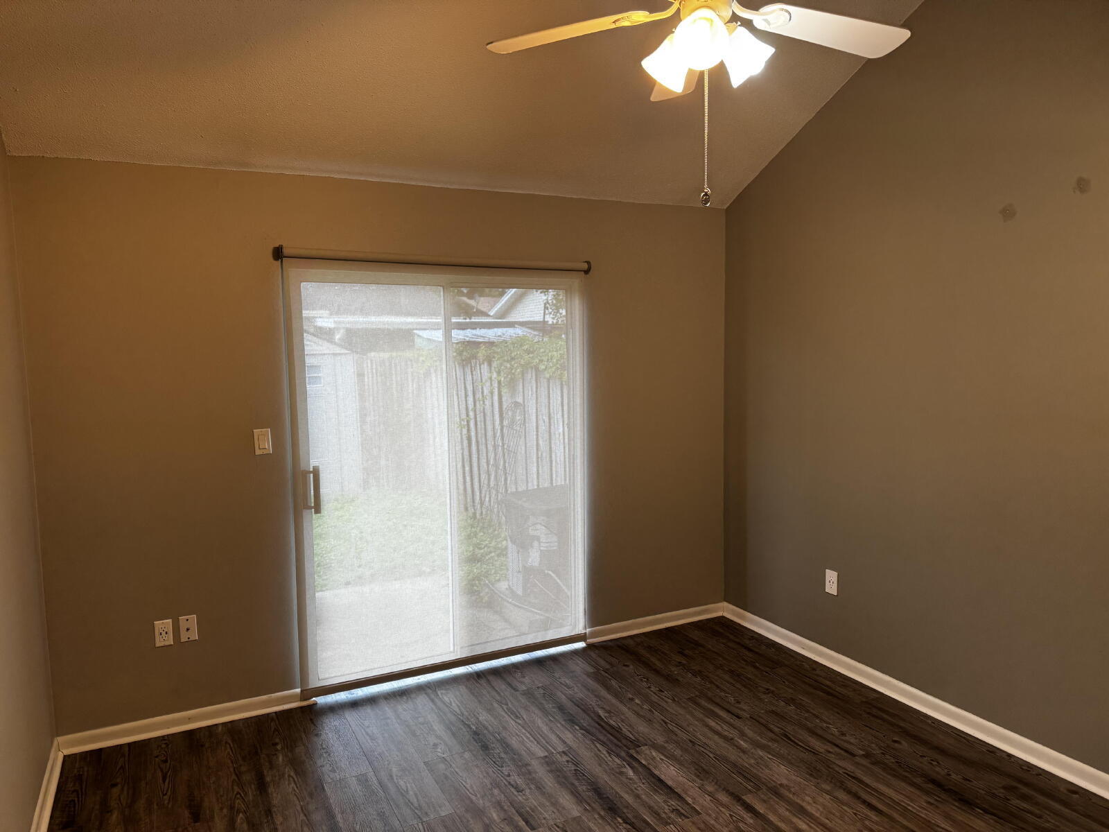 CANTERBURY WOODS - Residential Lease