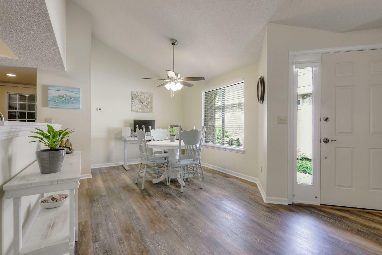 CEDAR RIDGE - Residential