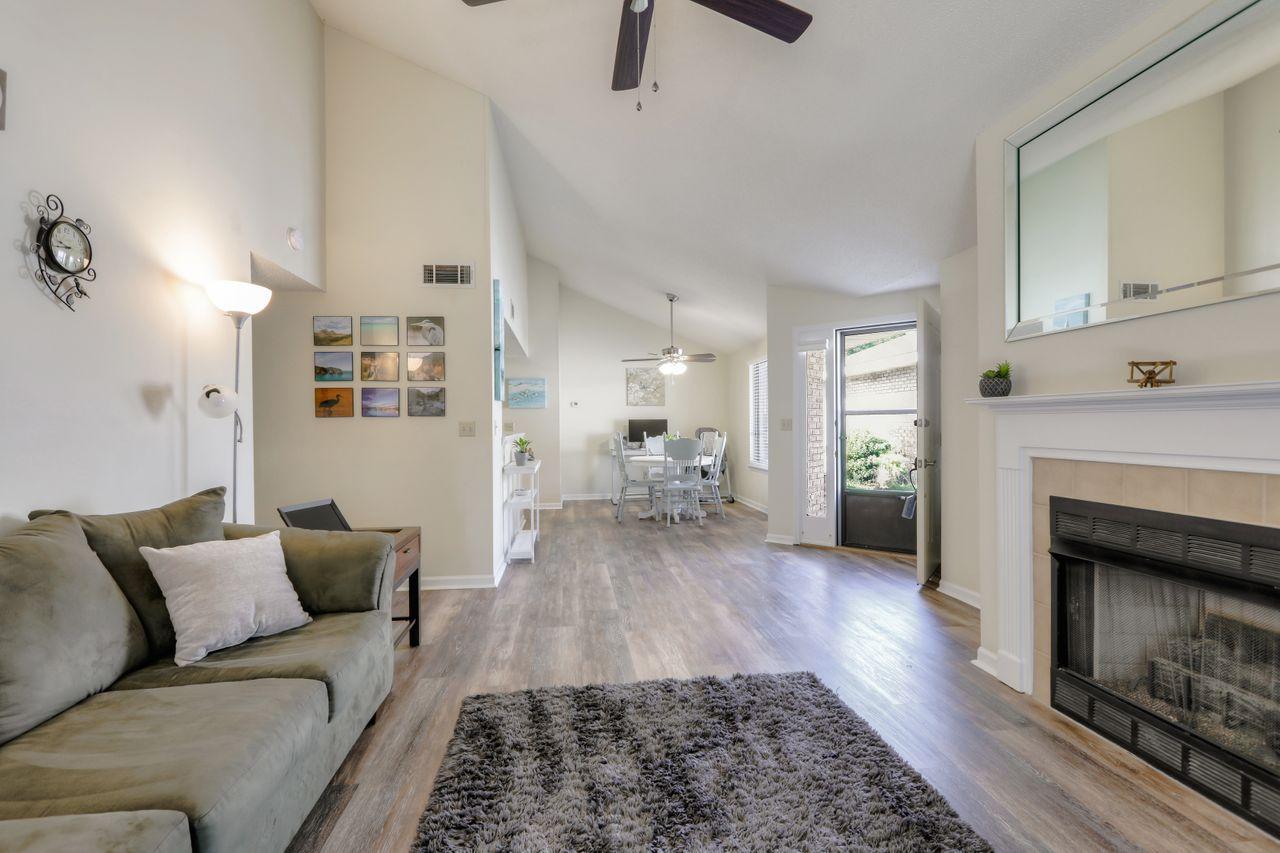 CEDAR RIDGE - Residential