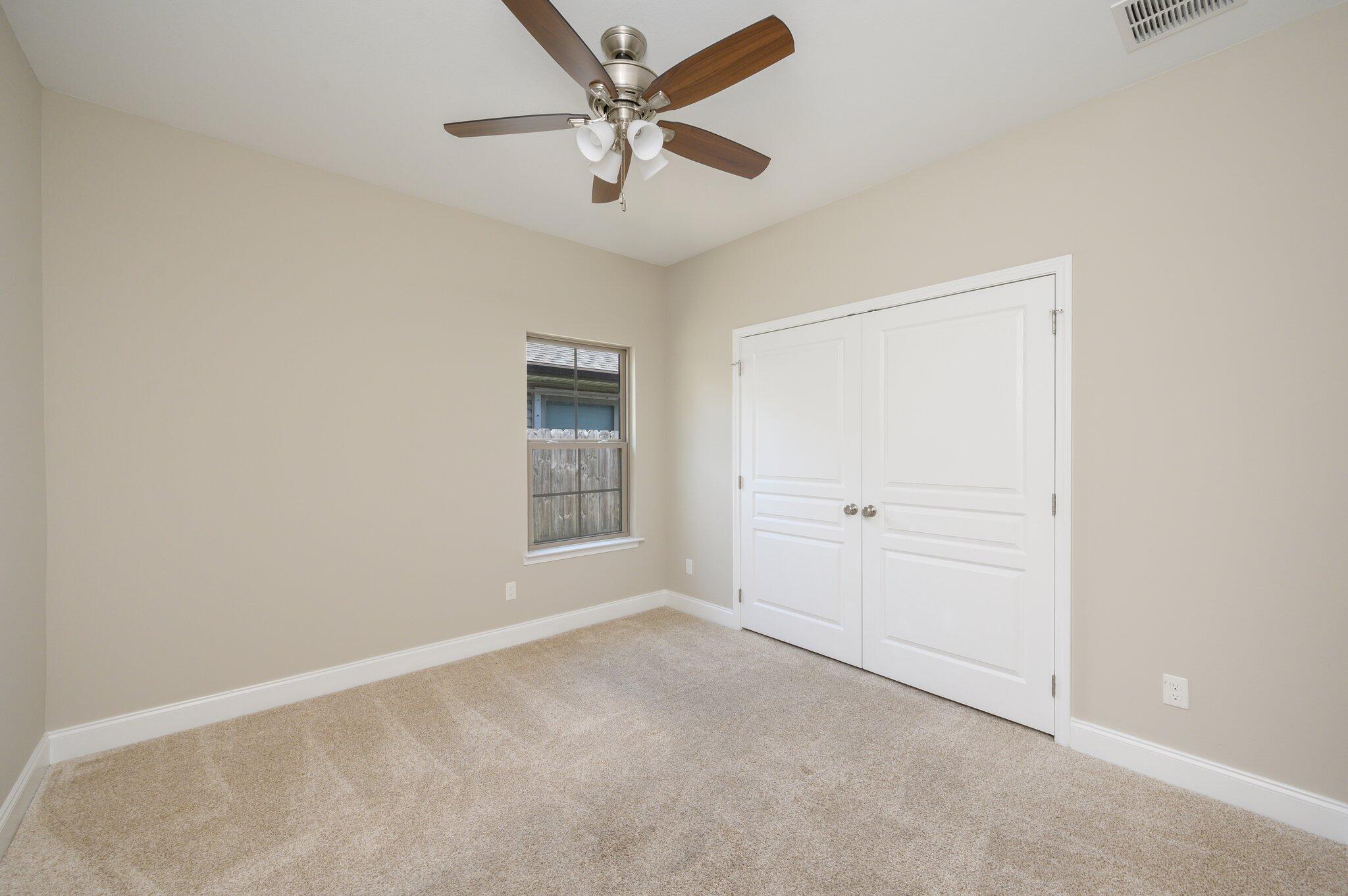 CRESCENT SHORES - Residential Lease