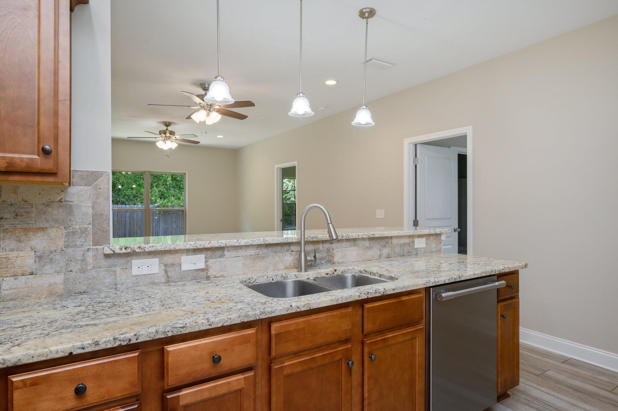 CRESCENT SHORES - Residential Lease