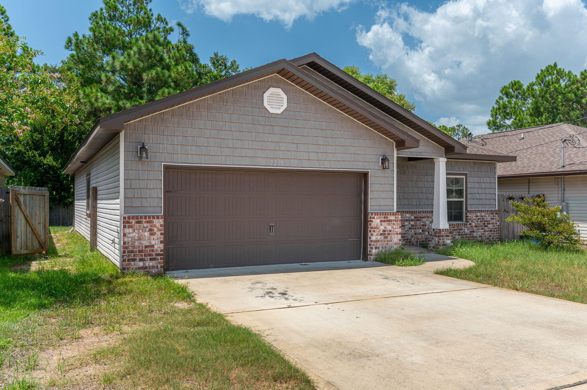 CRESCENT SHORES - Residential Lease