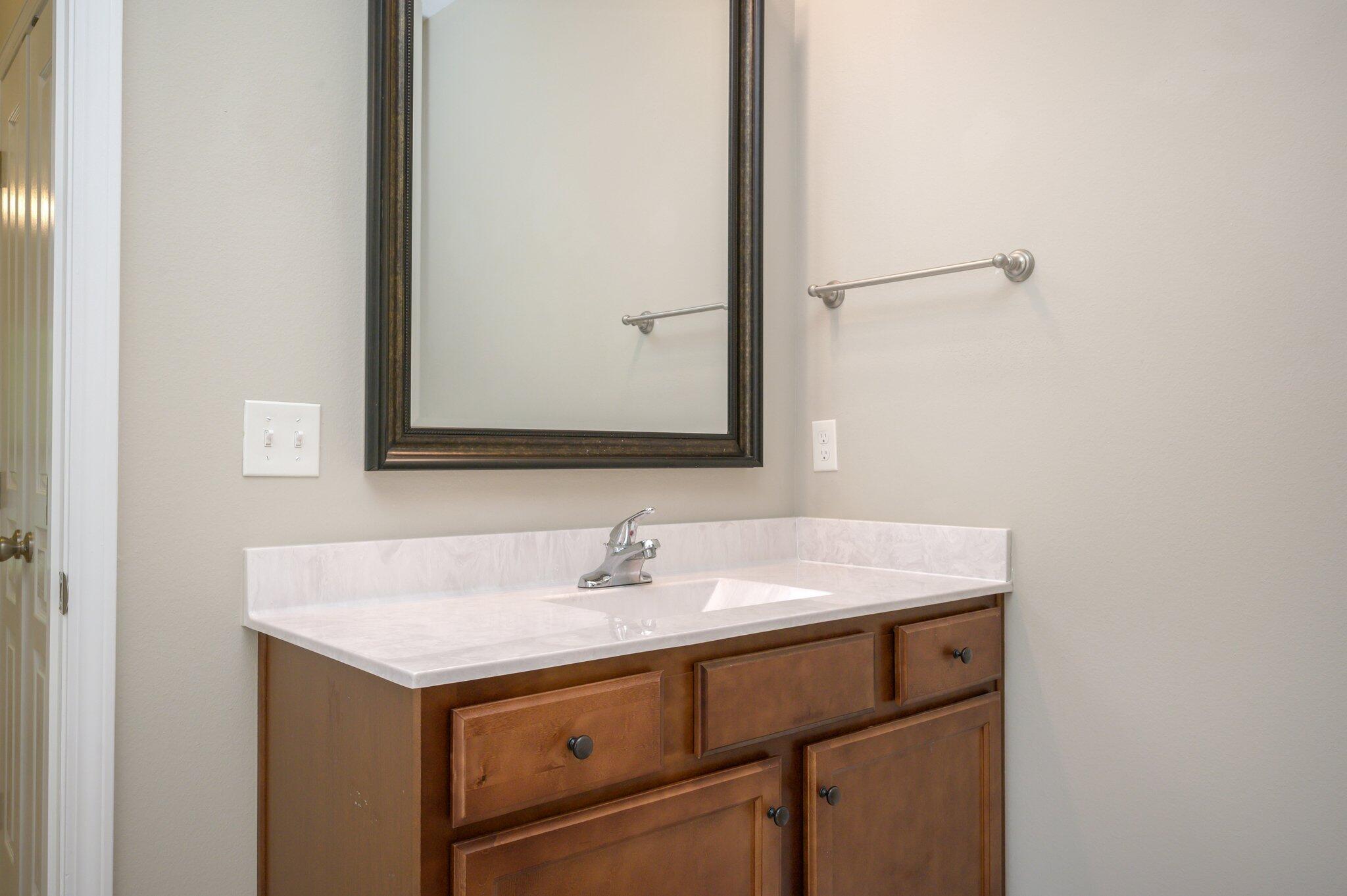 CRESCENT SHORES - Residential Lease