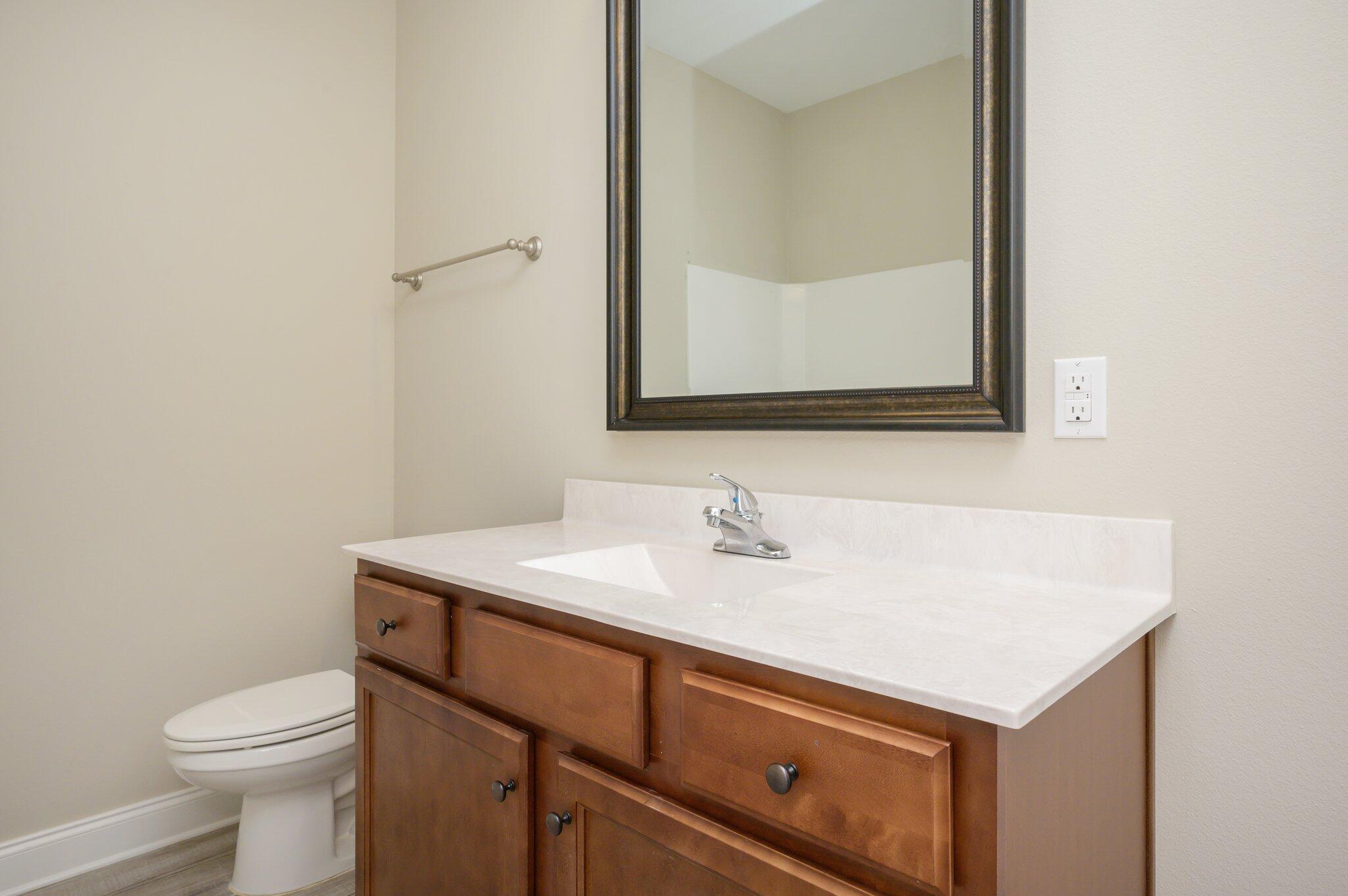 CRESCENT SHORES - Residential Lease