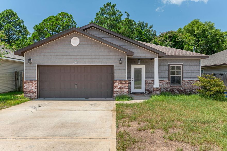 As you step inside, you are greeted with an open floor plan that is perfect for modern living. This 1-floor house boasts 4 bright and airy bedrooms and 3 immaculate bathrooms. The attached garage for 2 cars is perfect for your convenience. This home has been lovingly maintained and freshly painted, ensuring that it is move-in ready. . The primary bedroom features an en-suite bathroom, two walk-in closets, and an ensuite bath with a double sink, separate shower, and tub, perfect for unwinding after a long day. The kitchen is a dream with beautiful granite countertops and a bar area, perfect for enjoying a meal. Step outside to find a private covered back porch that is perfect for outdoor entertaining! The back yard is fenced and we are accepting pets on a case-by-case basis!