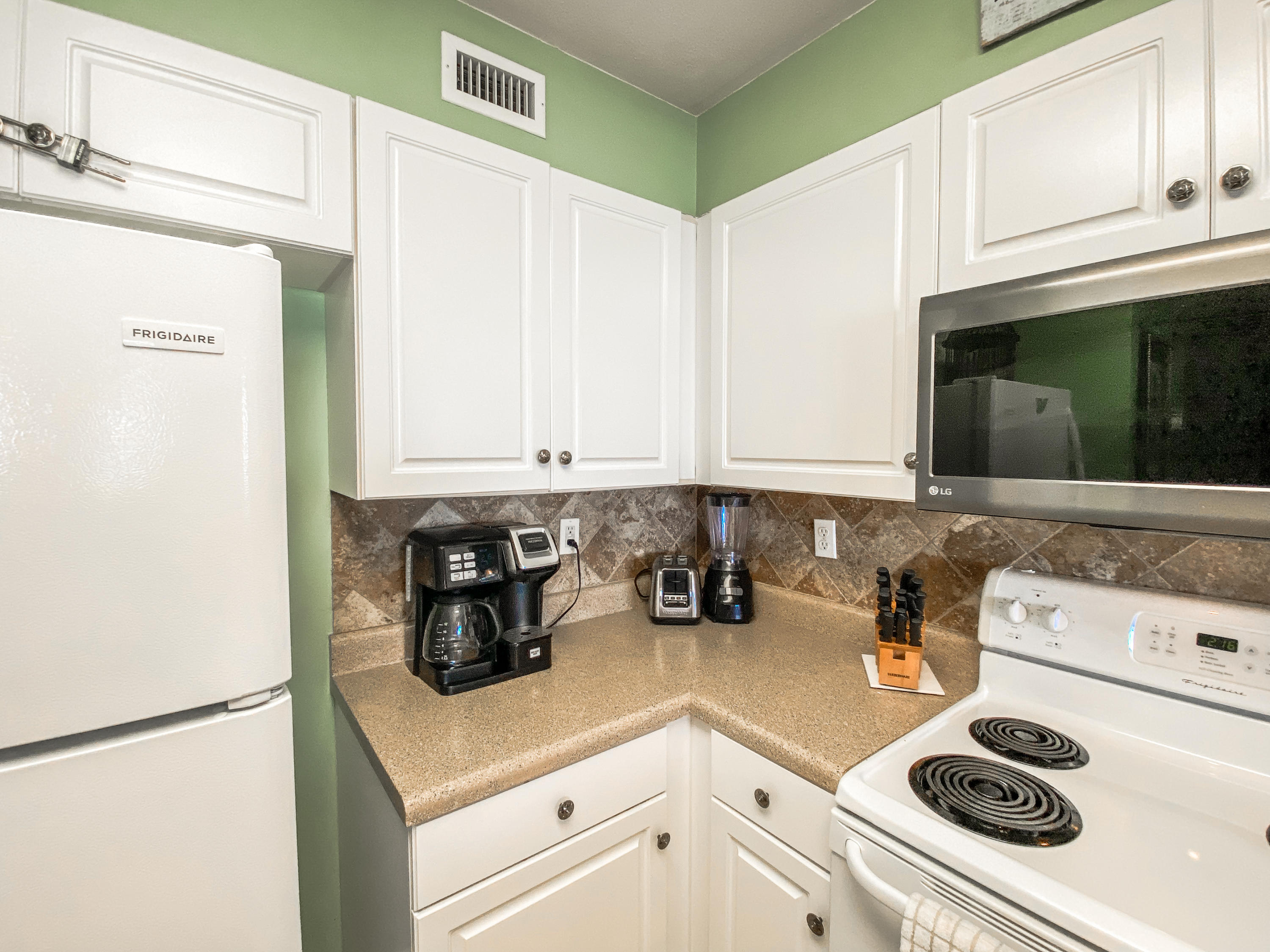 PELICAN ISLE - Residential