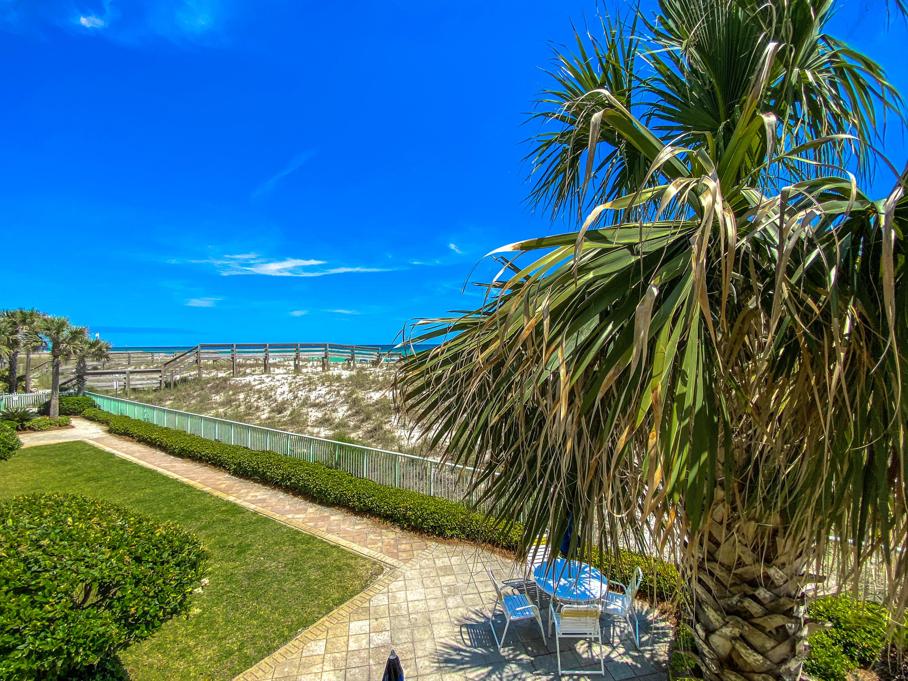 PELICAN ISLE - Residential