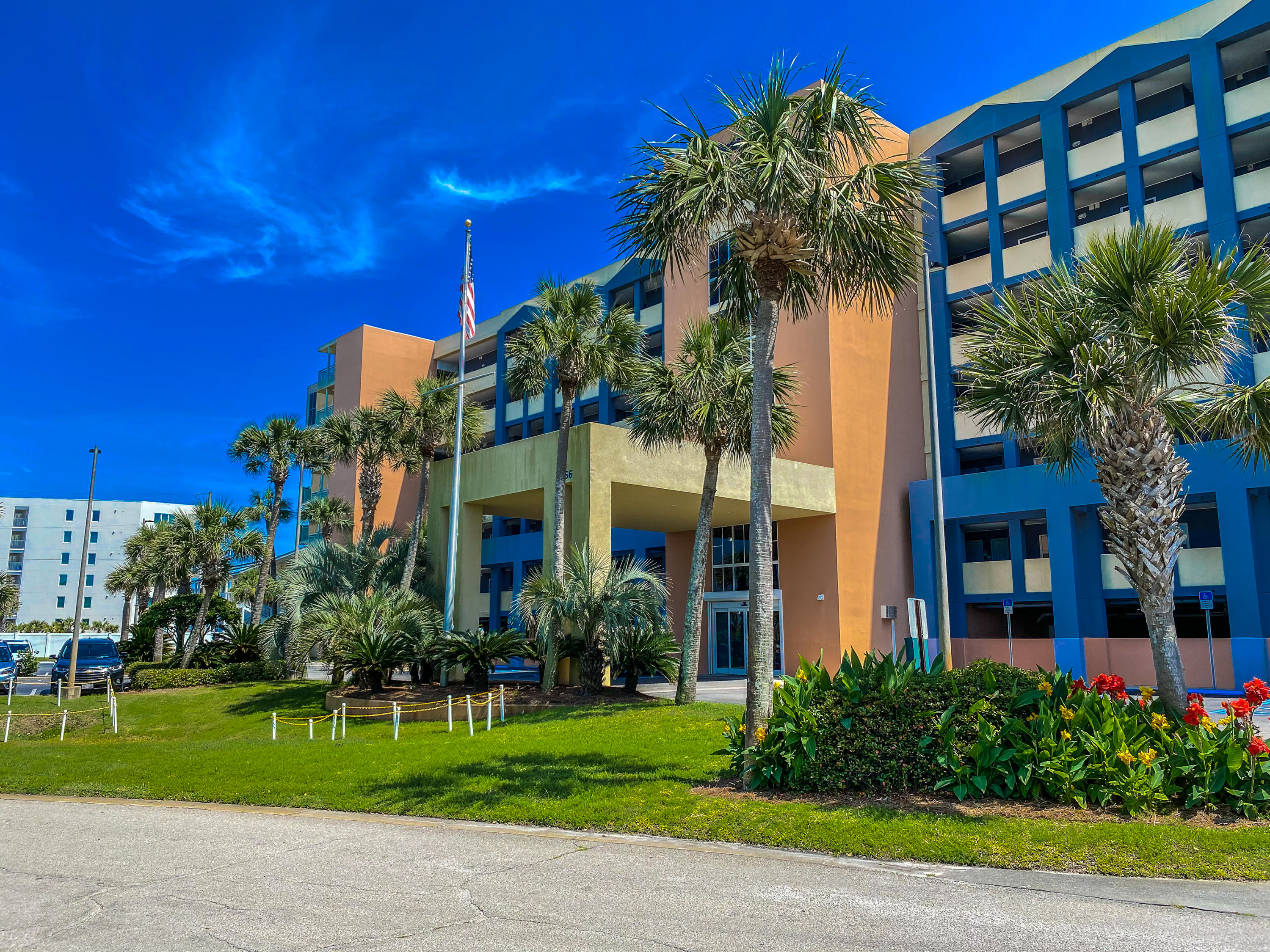 PELICAN ISLE - Residential