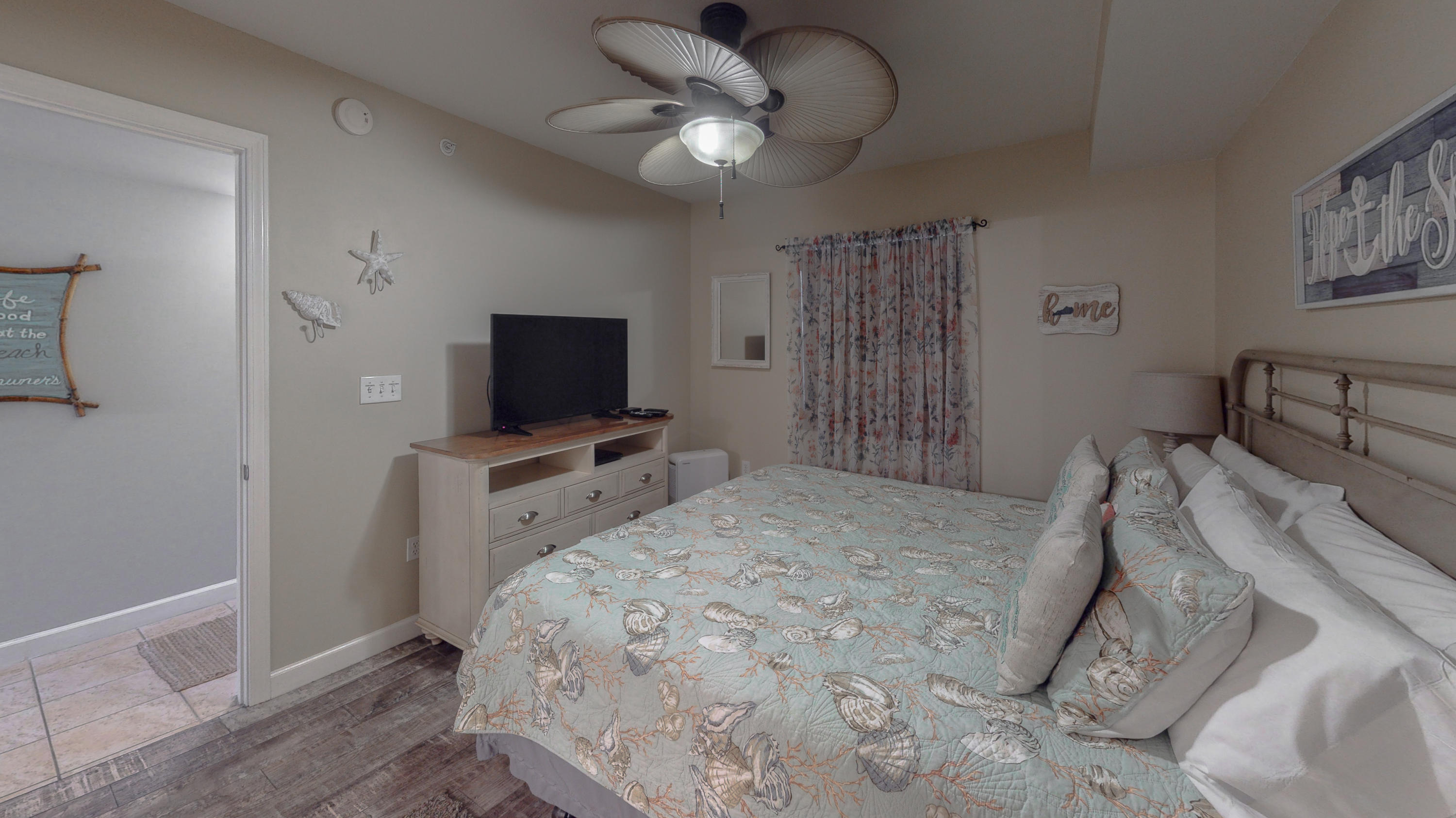 PELICAN ISLE - Residential