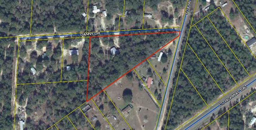 Beautiful 3.14 acre lot in the country full of beautiful trees! Power, septic tank and water are in place. Don't miss out on this beautiful piece of property! Property to be sold AS IS!