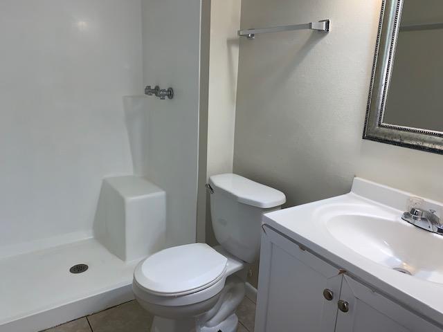 PORT DIXIE - Residential Lease