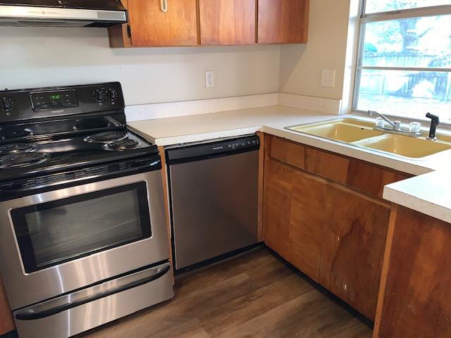 PORT DIXIE - Residential Lease