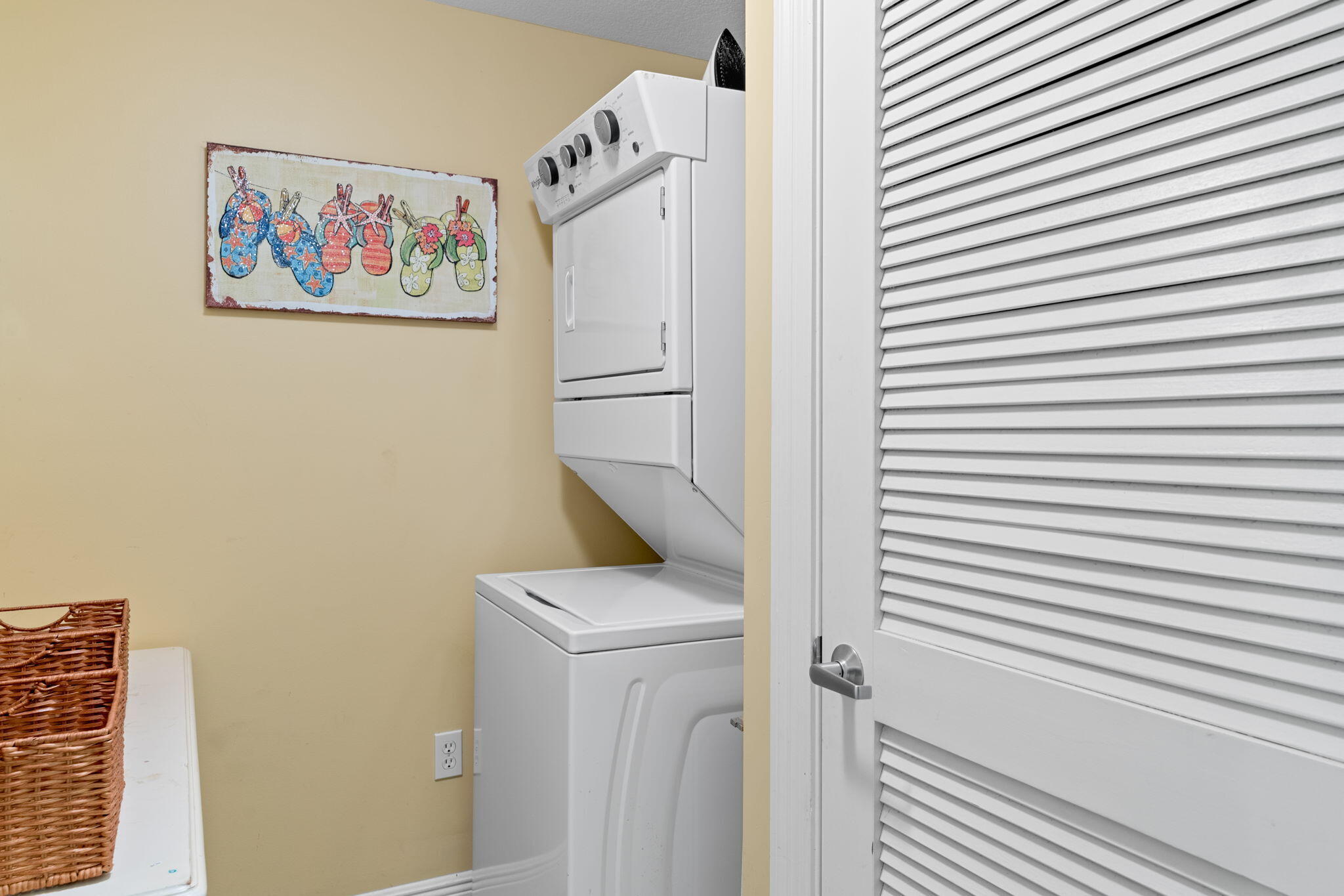 ARIEL DUNES II - Residential Lease