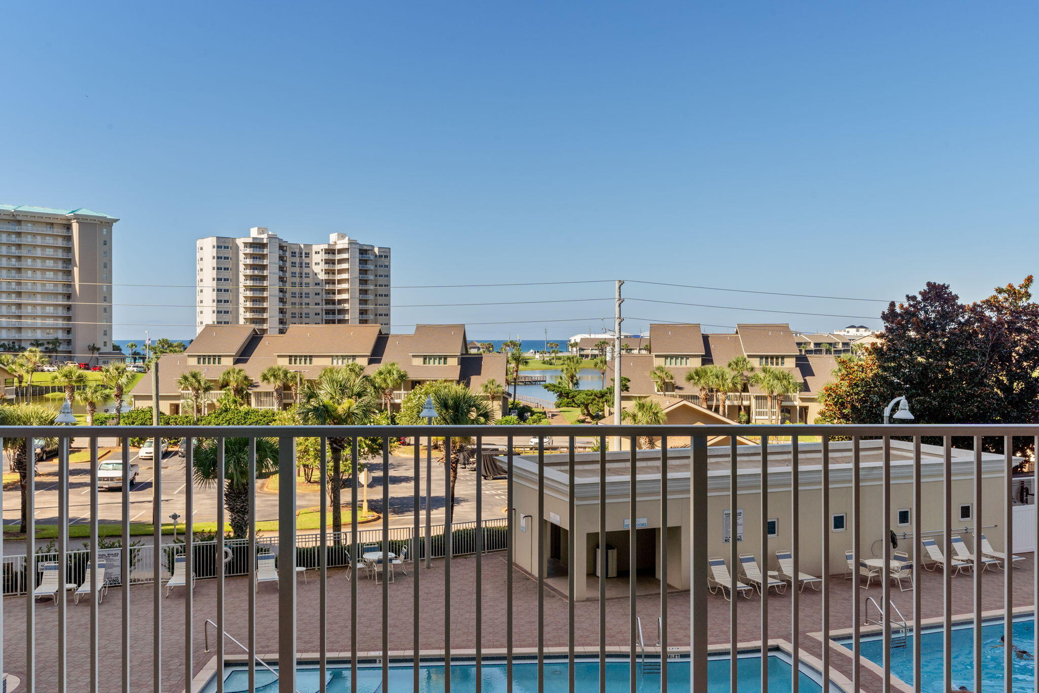 ARIEL DUNES II - Residential Lease