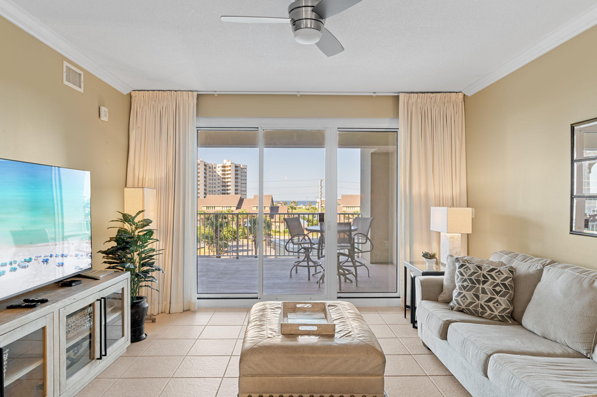 ARIEL DUNES II - Residential Lease