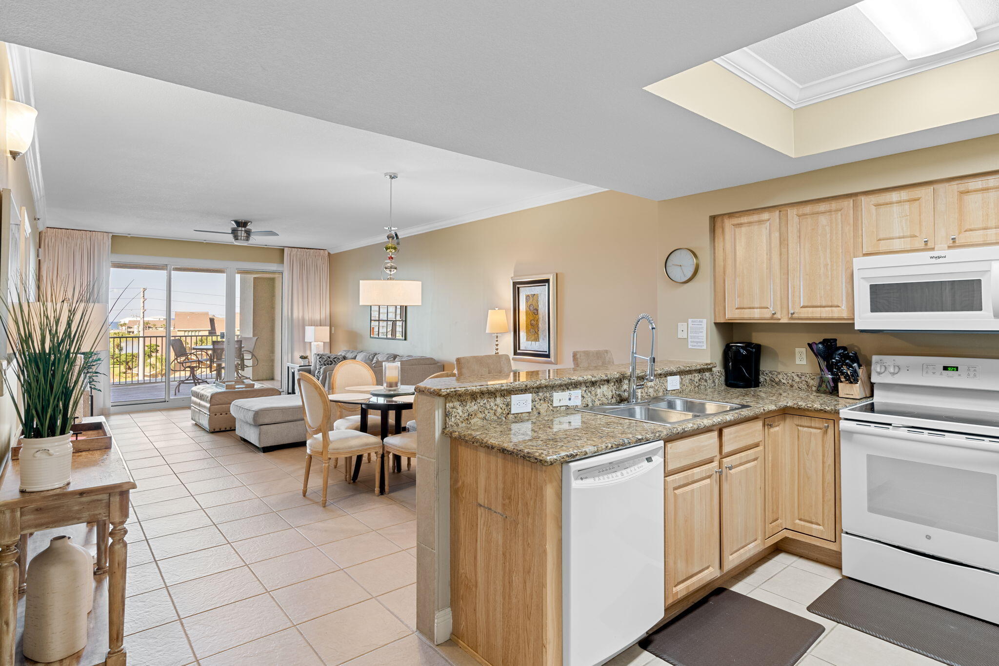 ARIEL DUNES II - Residential Lease