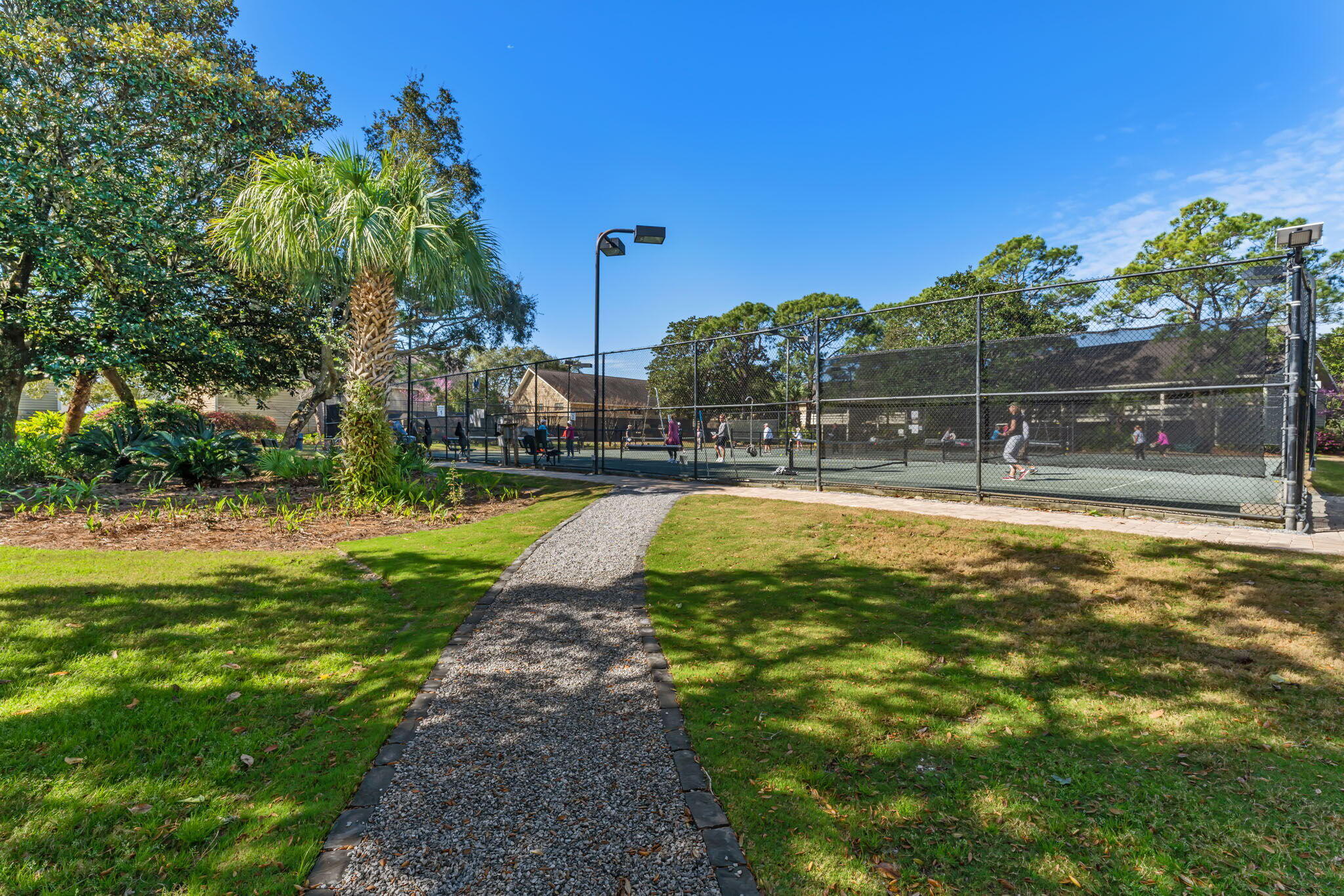 ARIEL DUNES II - Residential Lease