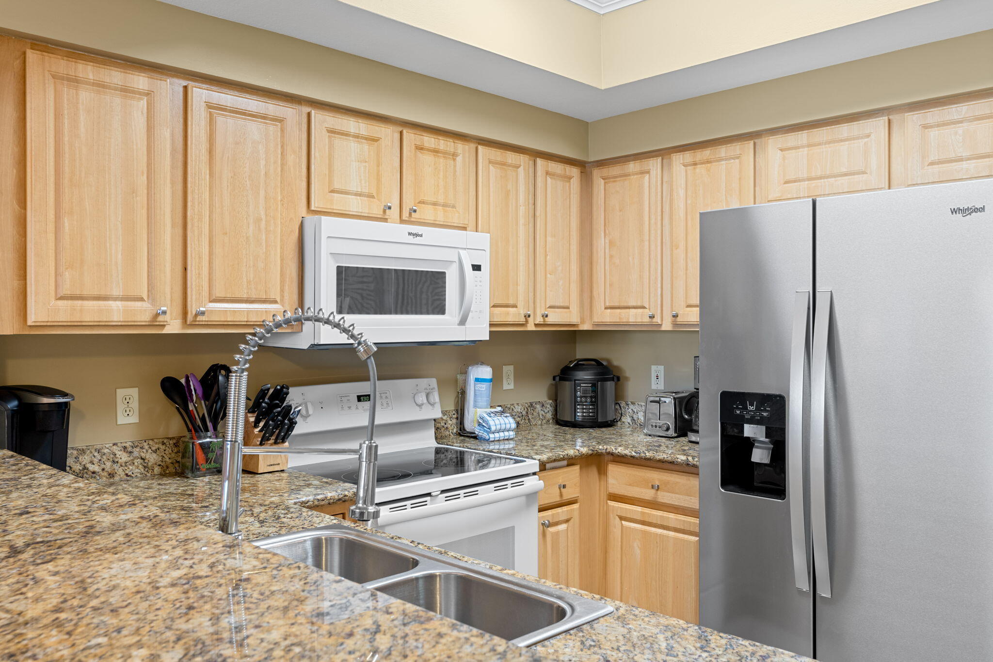 ARIEL DUNES II - Residential Lease
