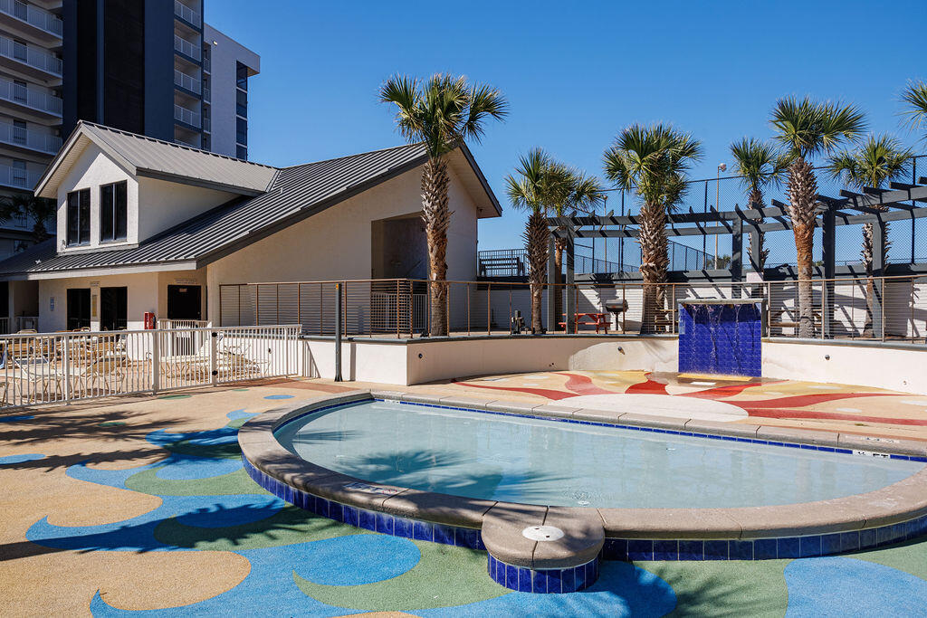 MAINSAIL THE COTTAGES AT - Residential