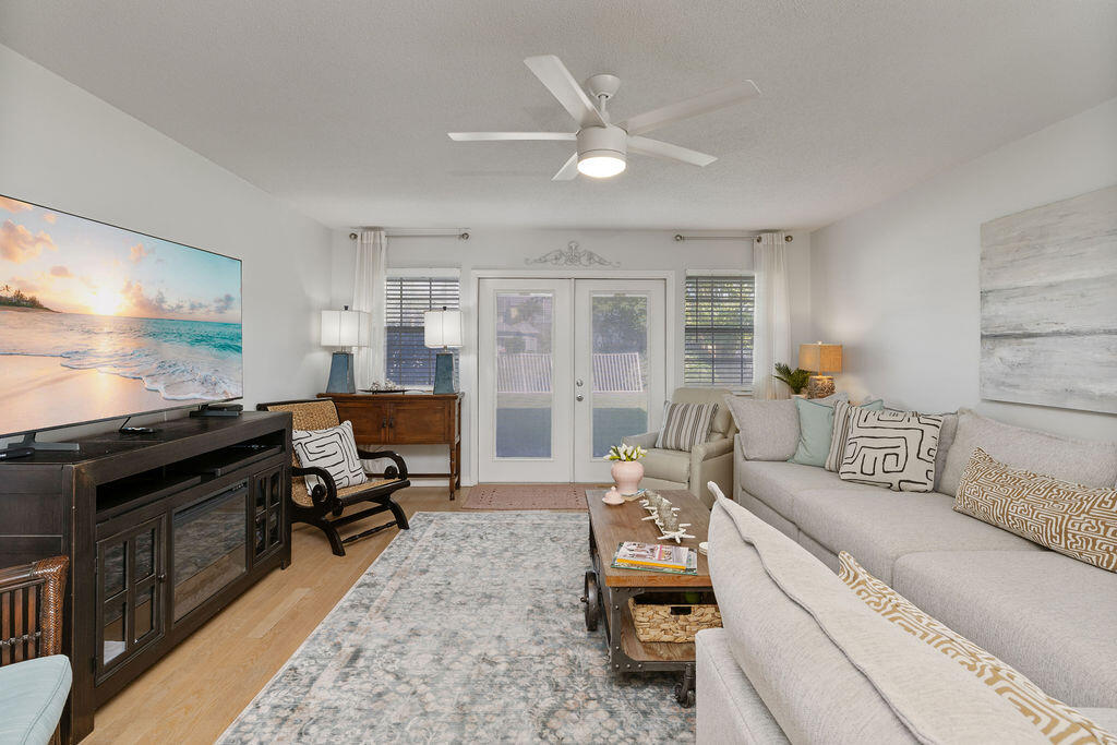 MAINSAIL THE COTTAGES AT - Residential