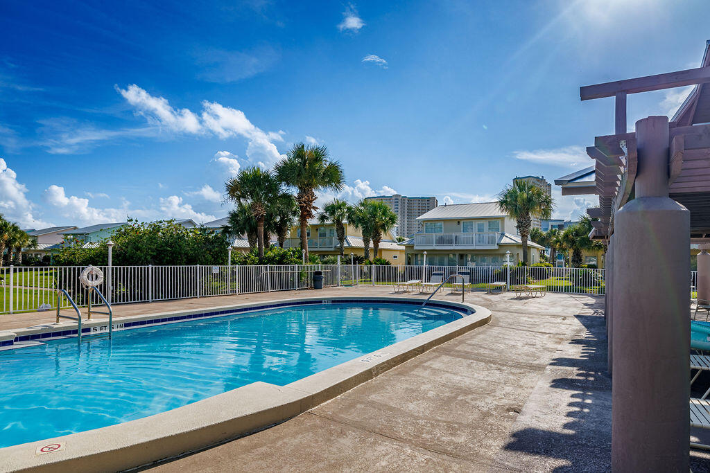 MAINSAIL THE COTTAGES AT - Residential