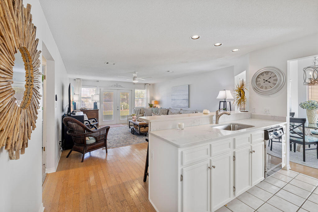 MAINSAIL THE COTTAGES AT - Residential