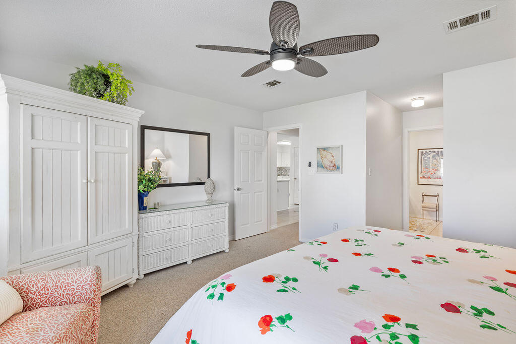 MAINSAIL THE COTTAGES AT - Residential
