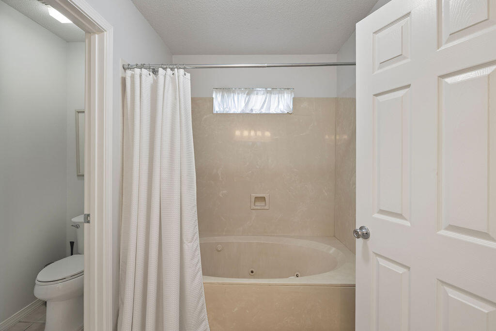 MAINSAIL THE COTTAGES AT - Residential