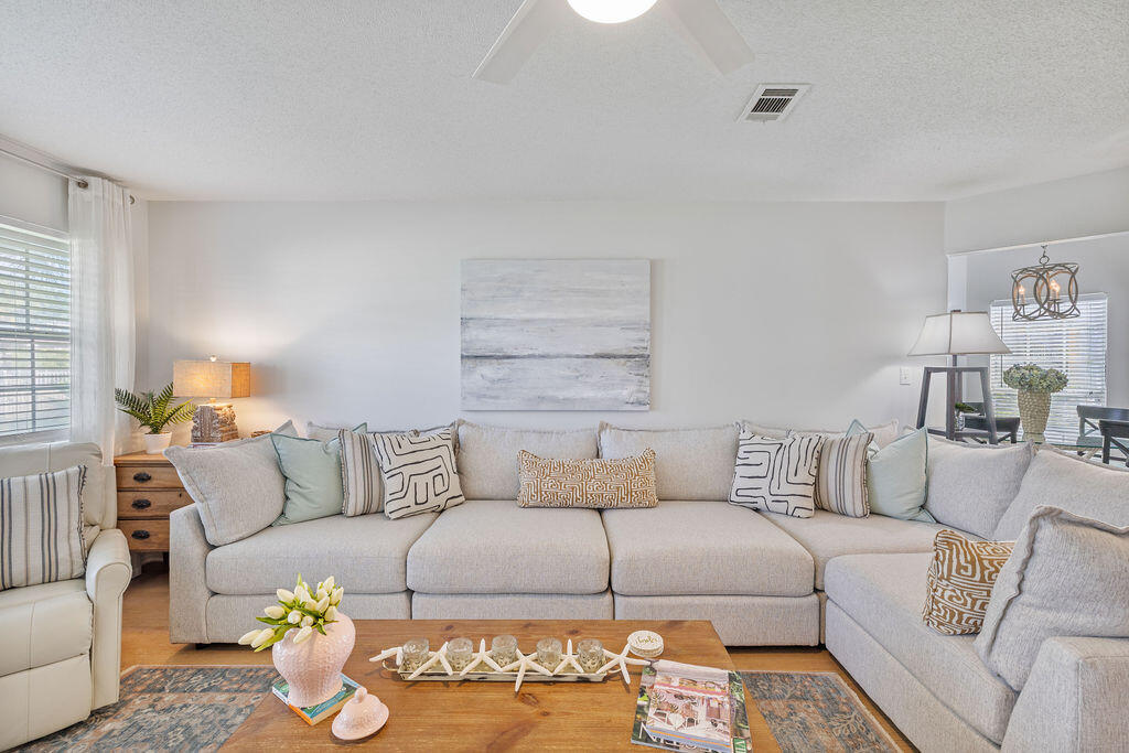 MAINSAIL THE COTTAGES AT - Residential