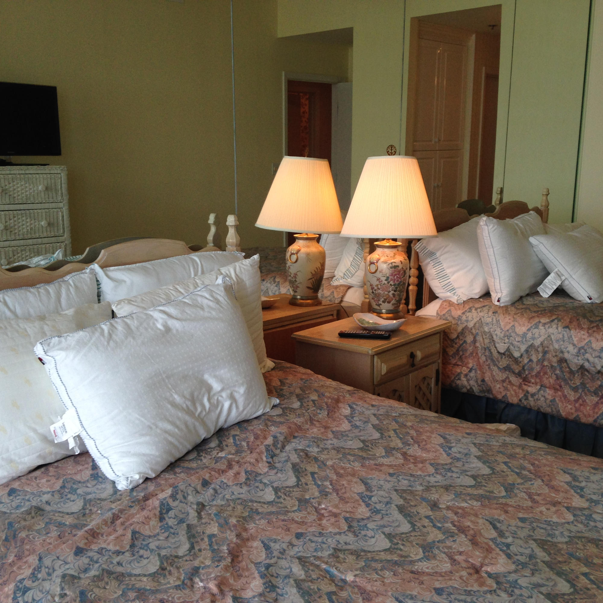 EAST PASS TOWERS CONDO PH 2 - Residential