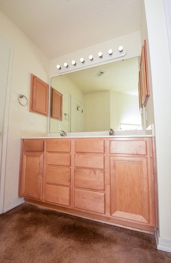 EMERALD LAKES PH 3 - Residential