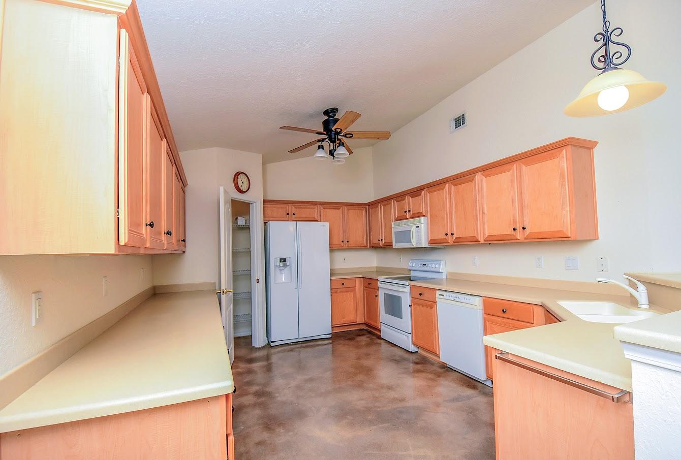 EMERALD LAKES PH 3 - Residential