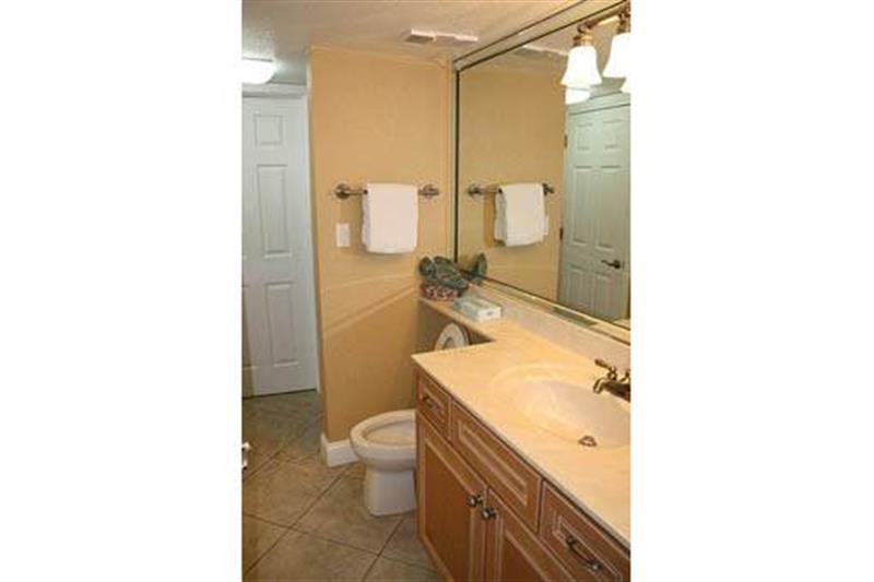 DESTIN BEACH CLUB - Residential