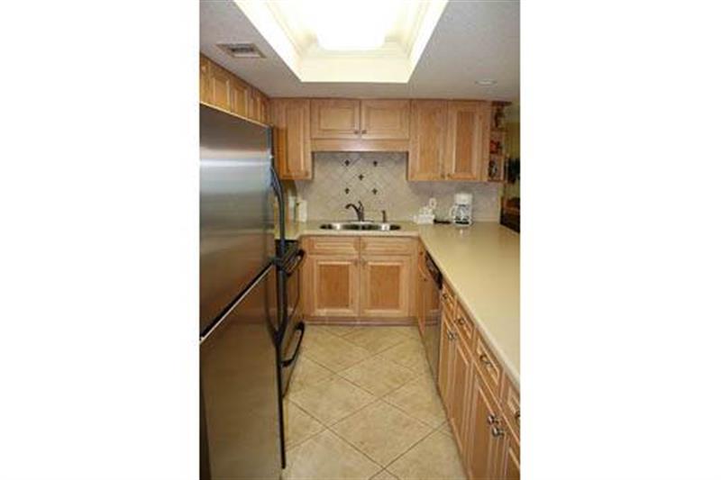 DESTIN BEACH CLUB - Residential