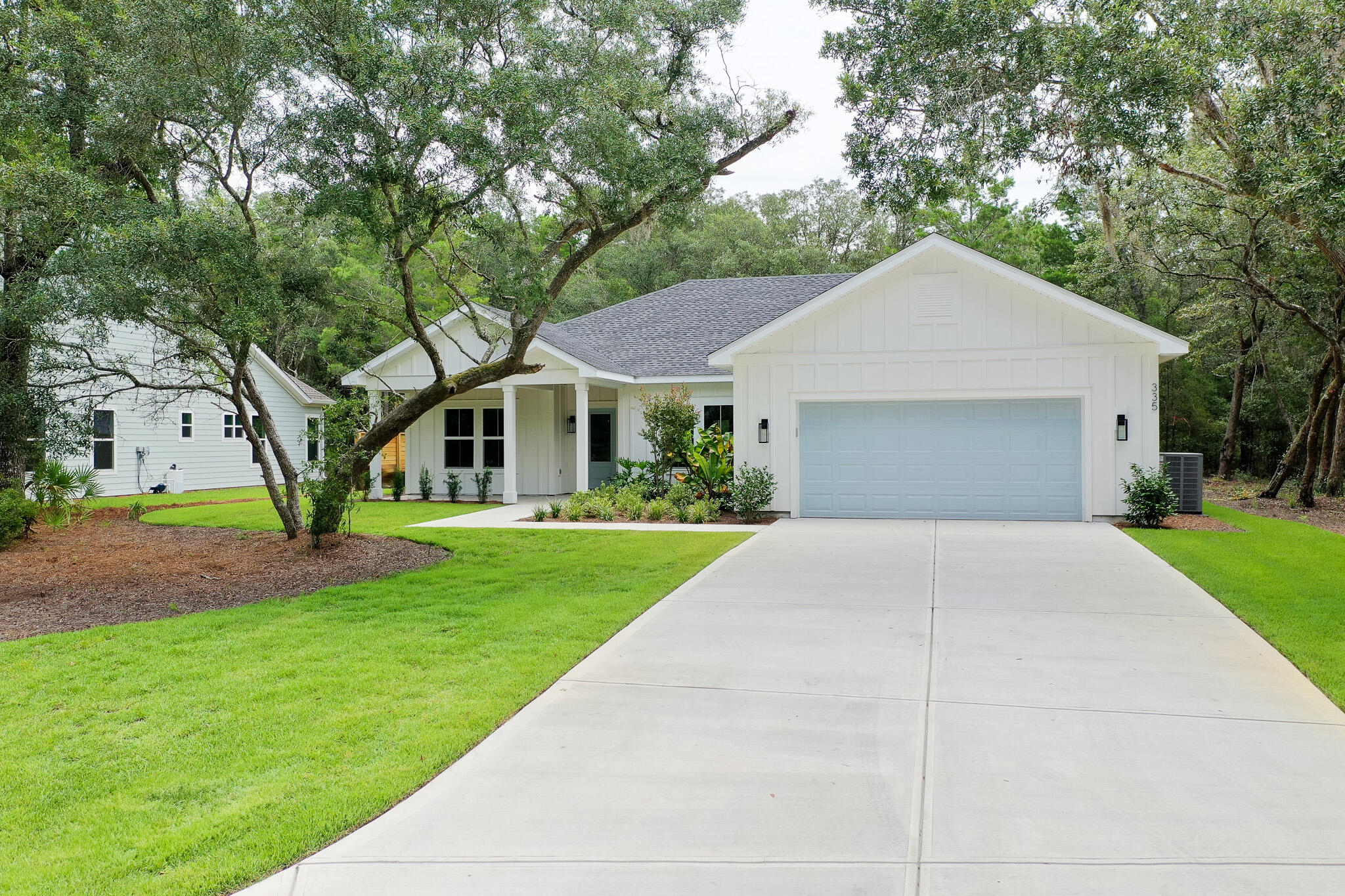 MAGNOLIA BAY ESTATES - Residential