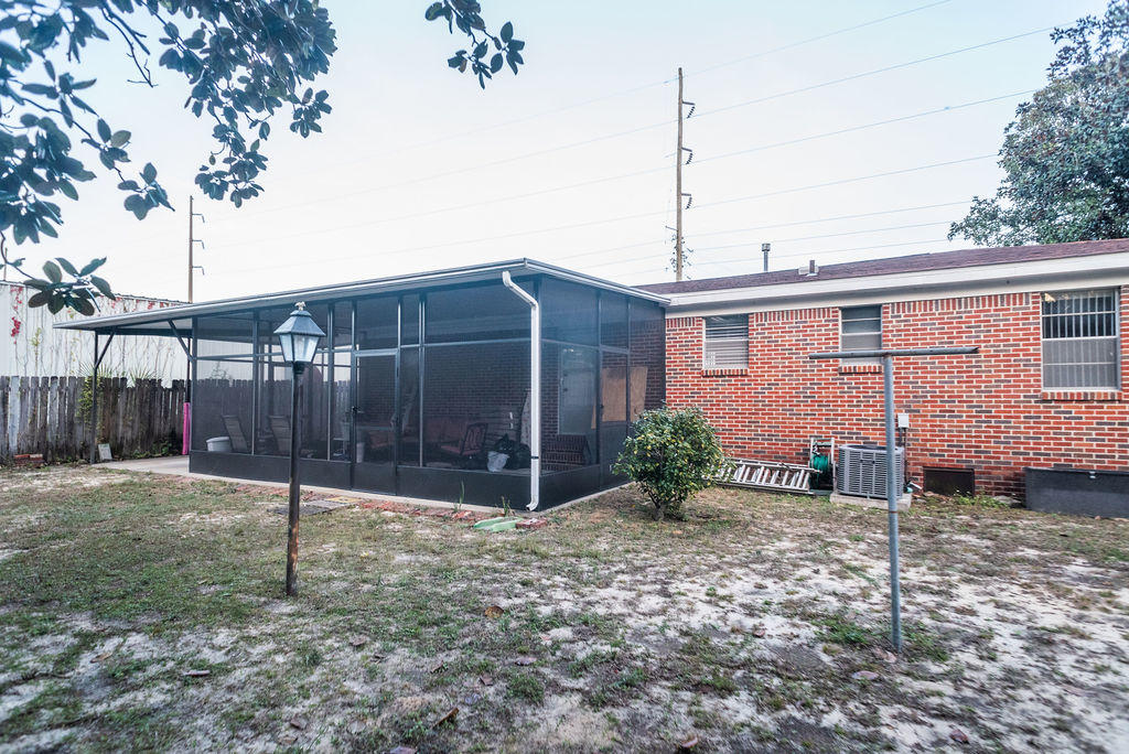 JACKS S/D - Residential