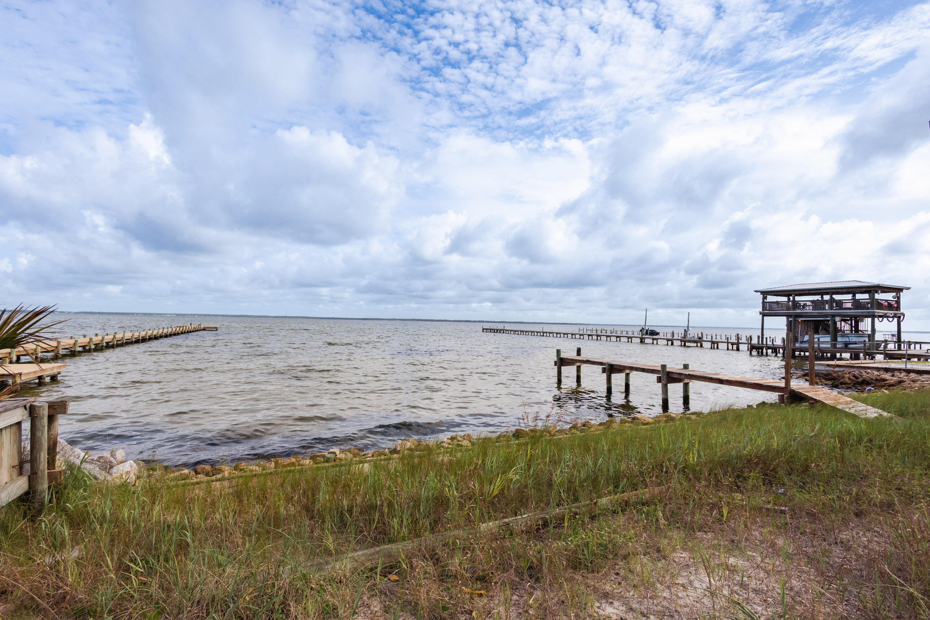 DESTIN - Land
