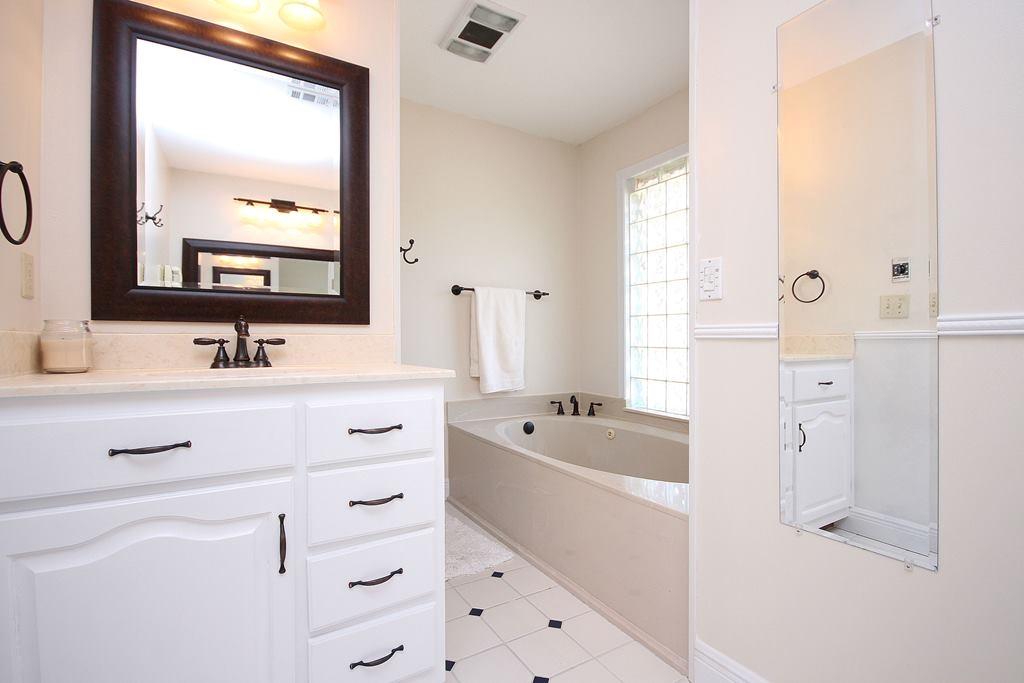 DOLPHIN COVE ESTATES - Residential