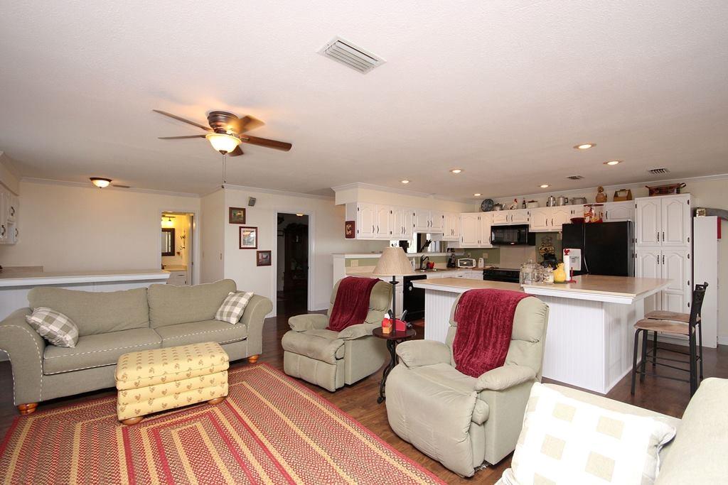 DOLPHIN COVE ESTATES - Residential