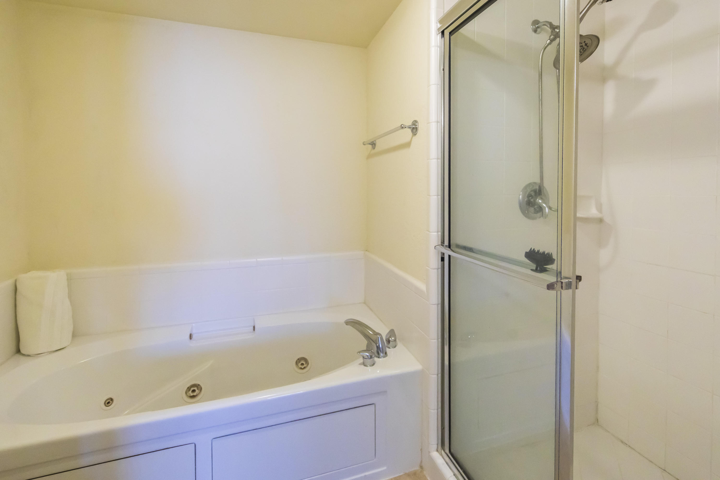 Hibiscus By the Bay - Residential