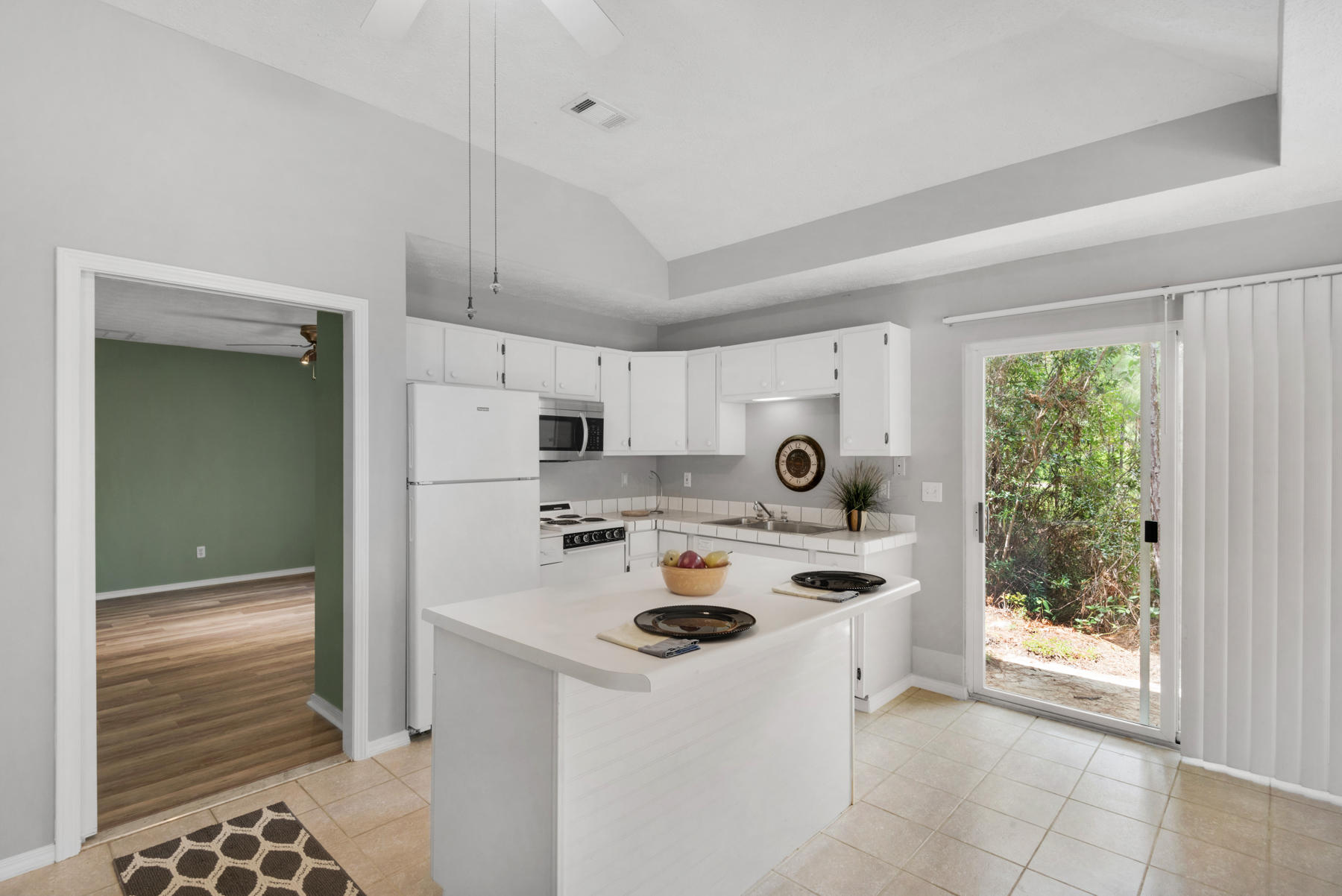 CANO ESTATES - Residential