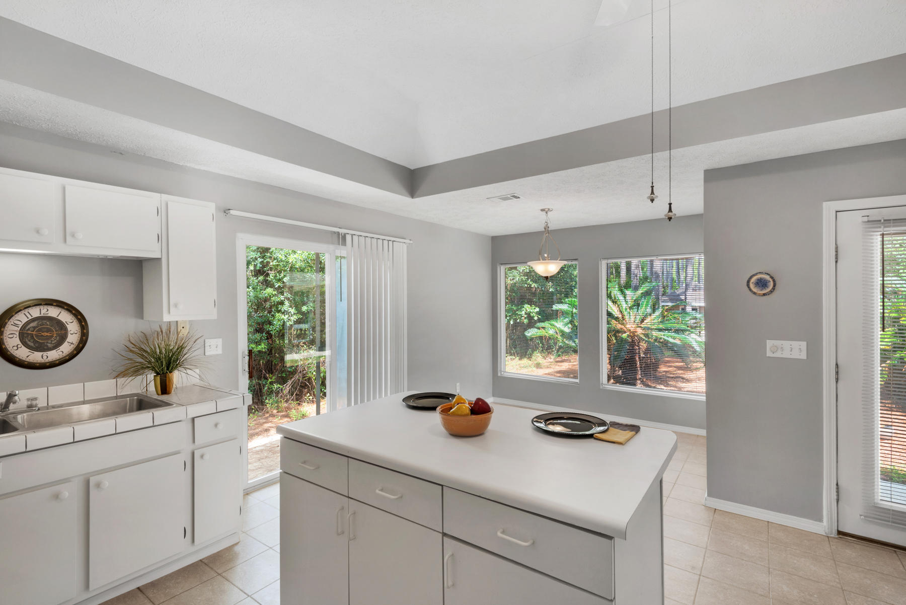 CANO ESTATES - Residential