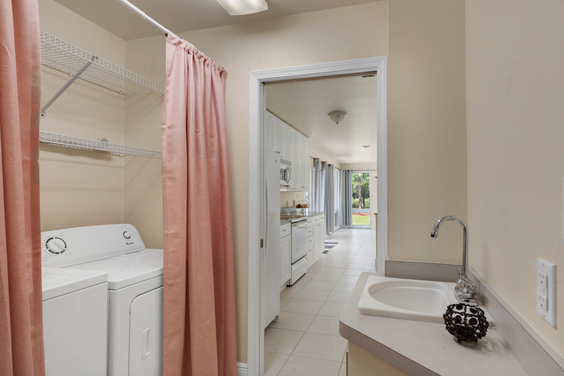 CANO ESTATES - Residential