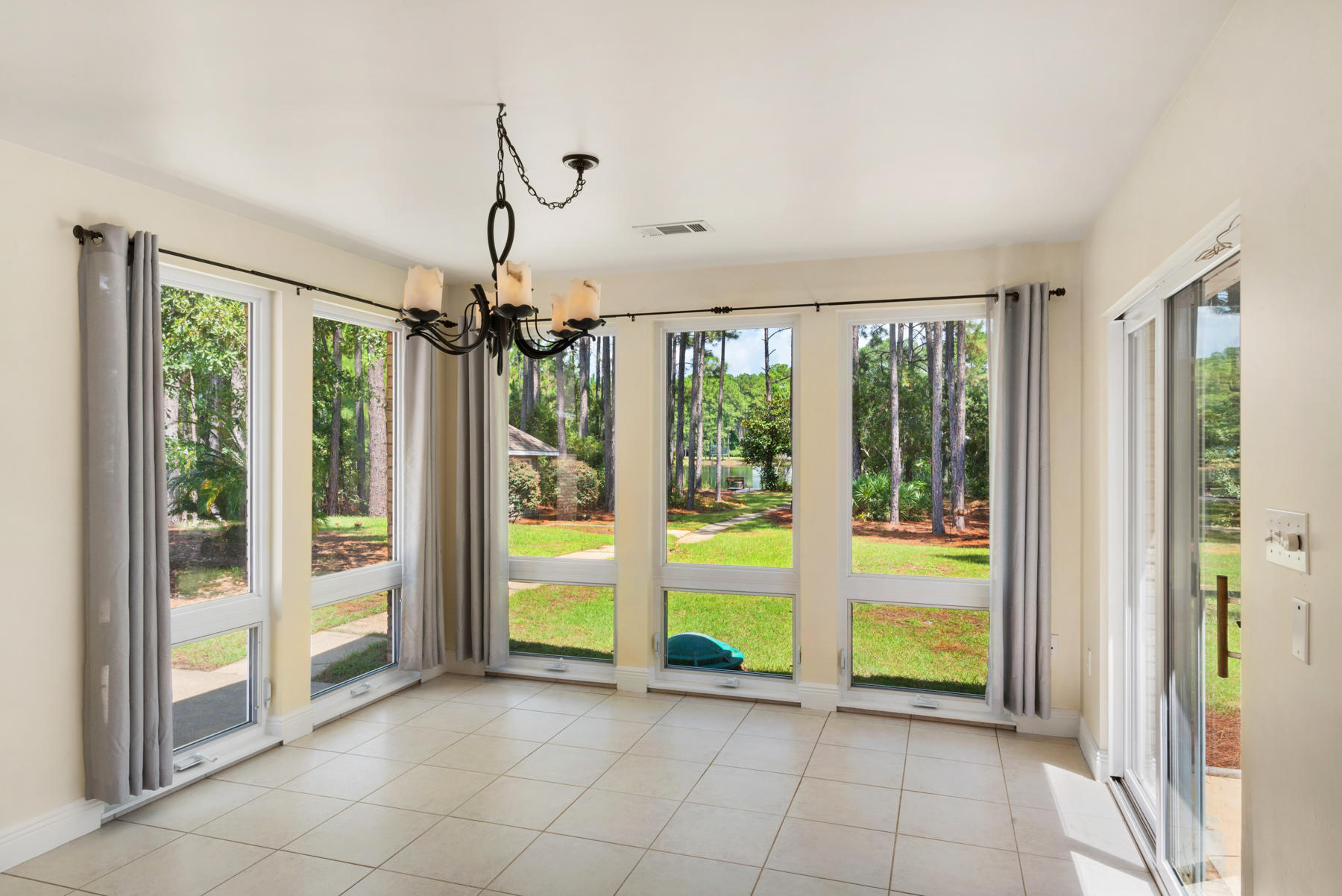 CANO ESTATES - Residential