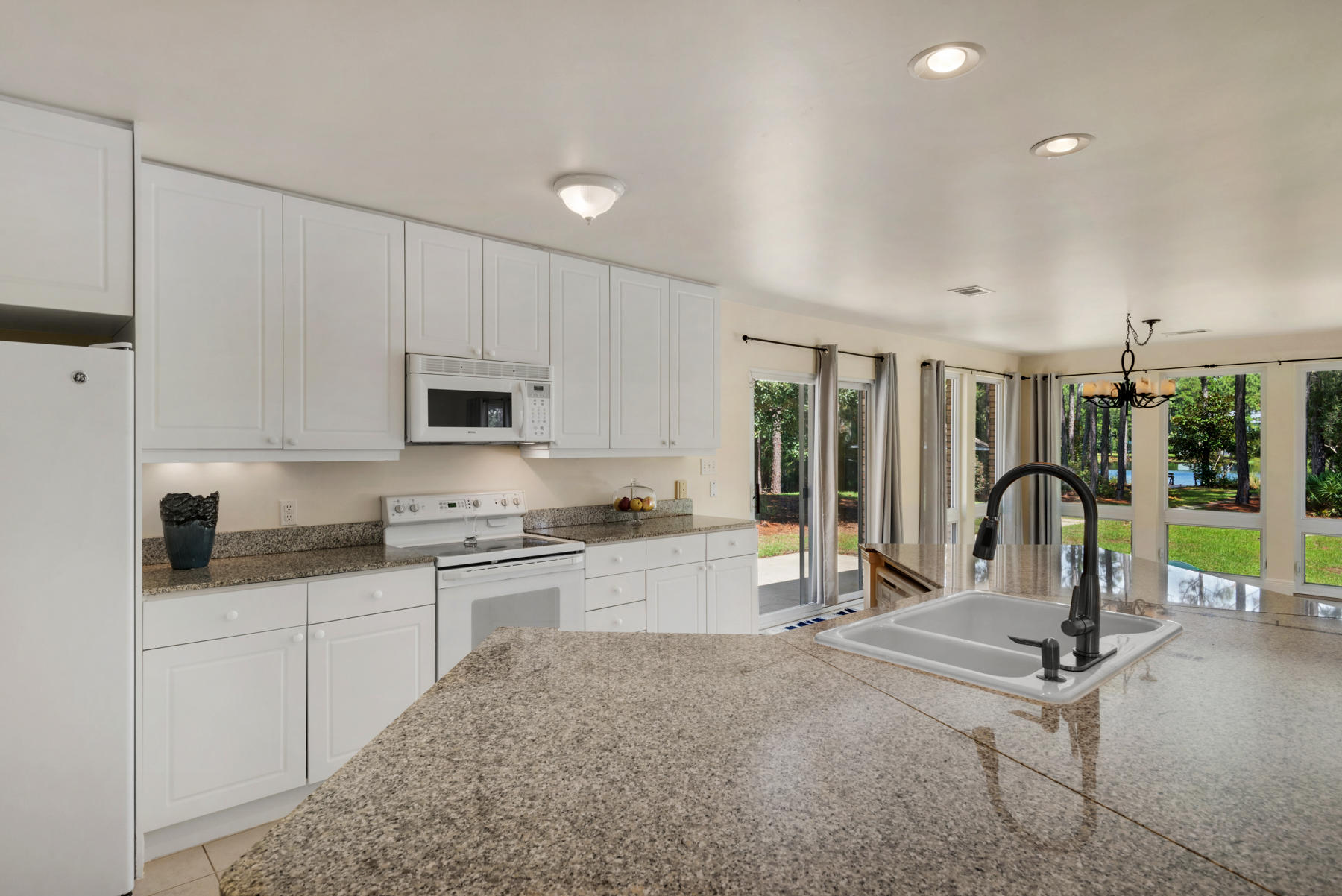 CANO ESTATES - Residential