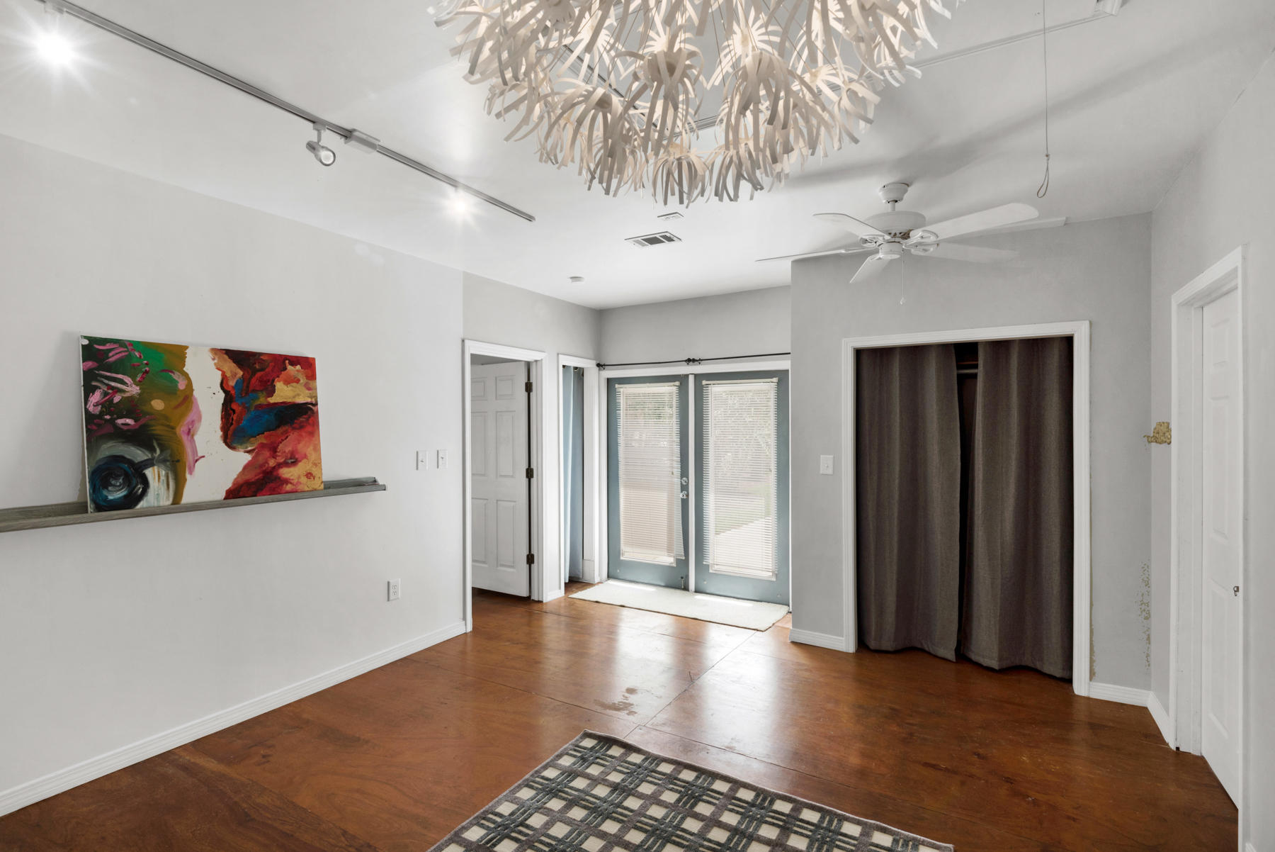 CANO ESTATES - Residential