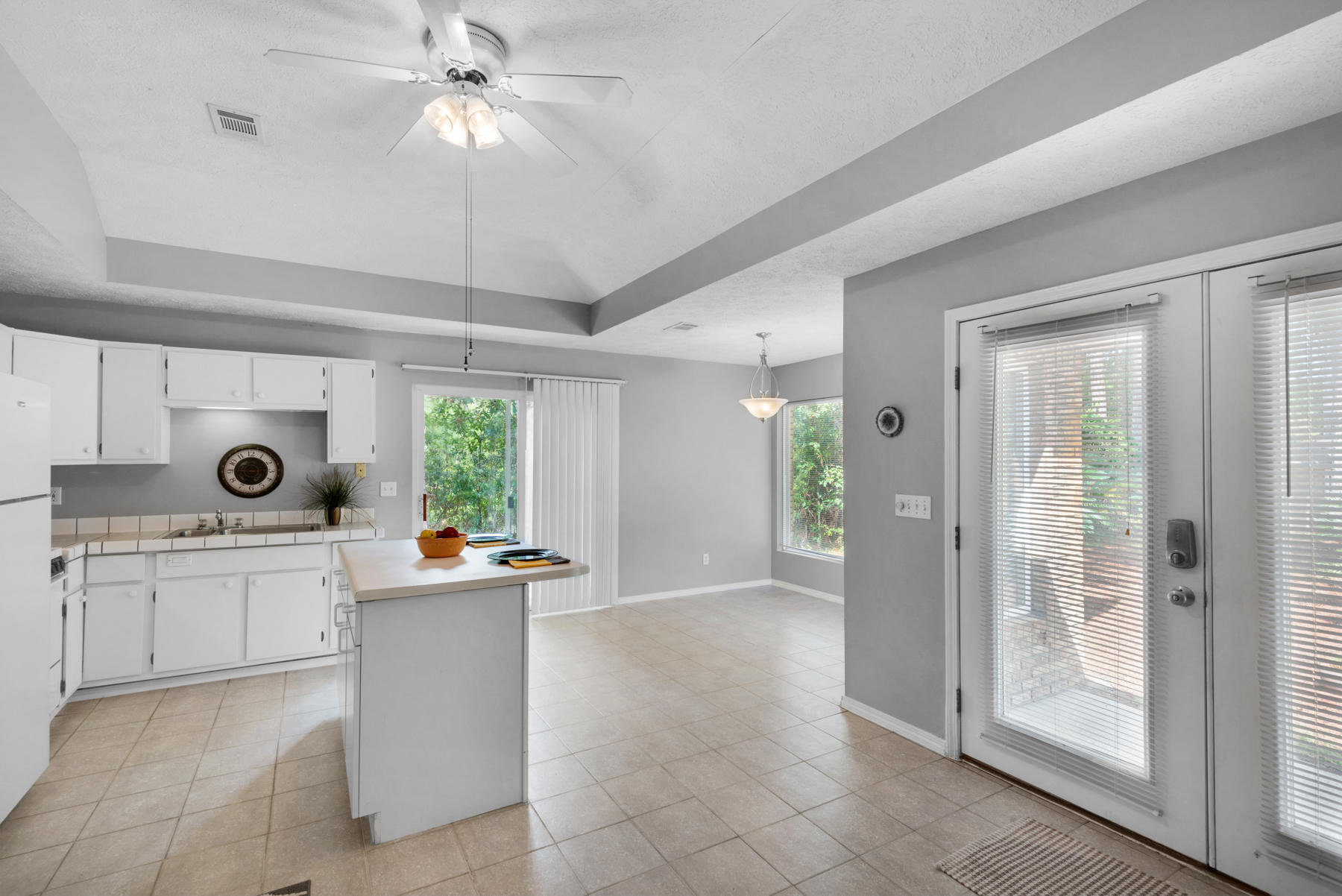 CANO ESTATES - Residential